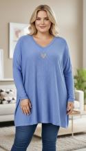 Vaaleansininen neulostunika sydämellä